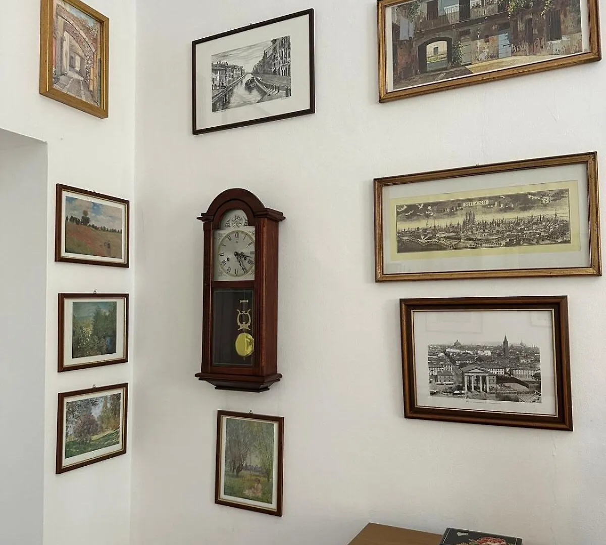 Apartment Intero Appartamento Tipico Milanese