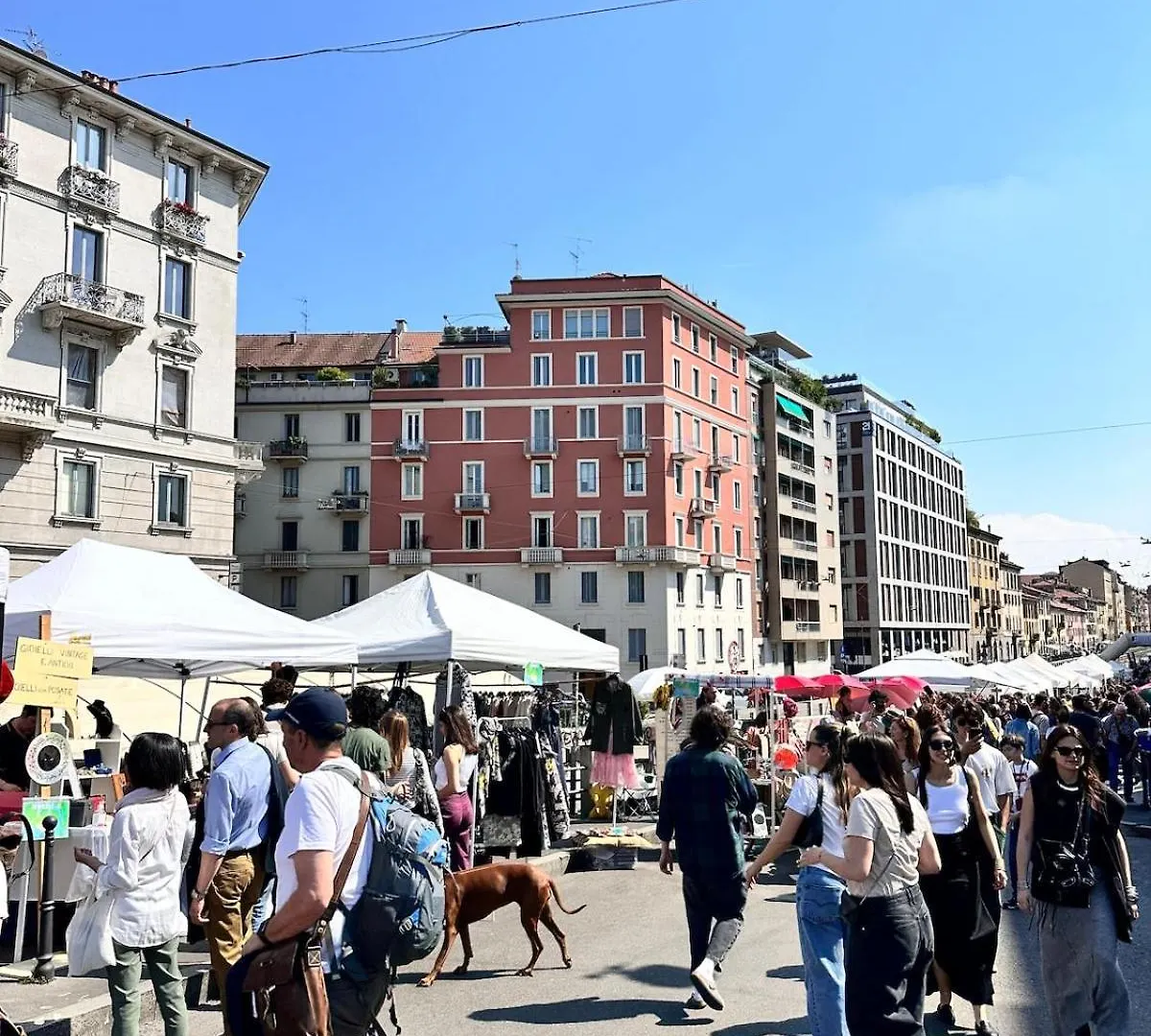 Intero Appartamento Tipico Milanese 0*, Milan