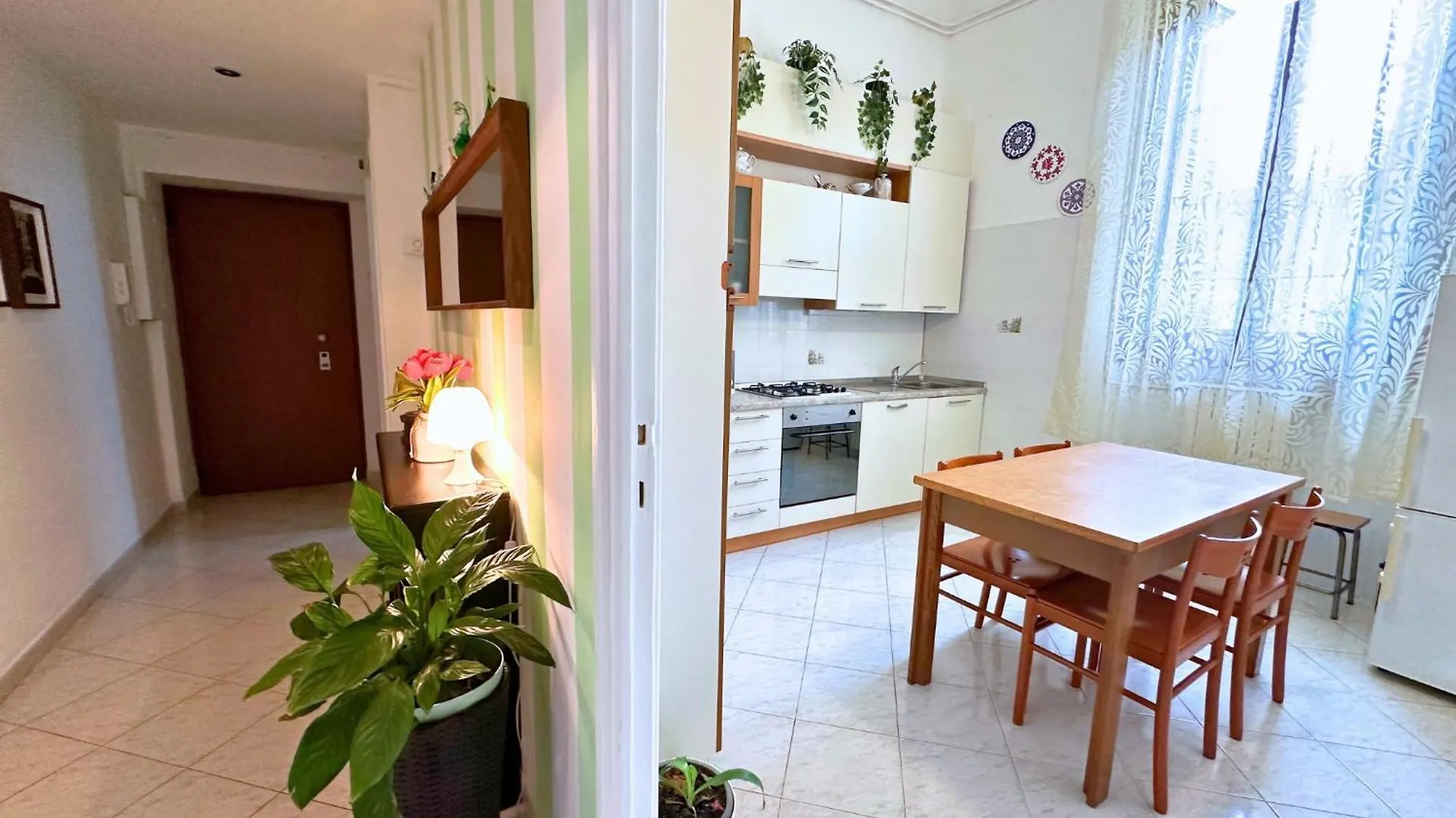 Apartment Intero Appartamento Tipico Milanese